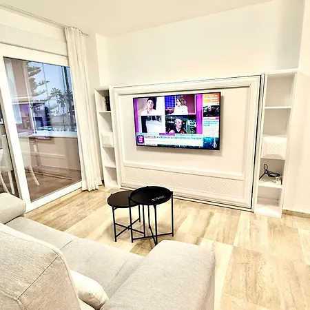 Apartment Alicate Beachfront - Luxury Apartment-1